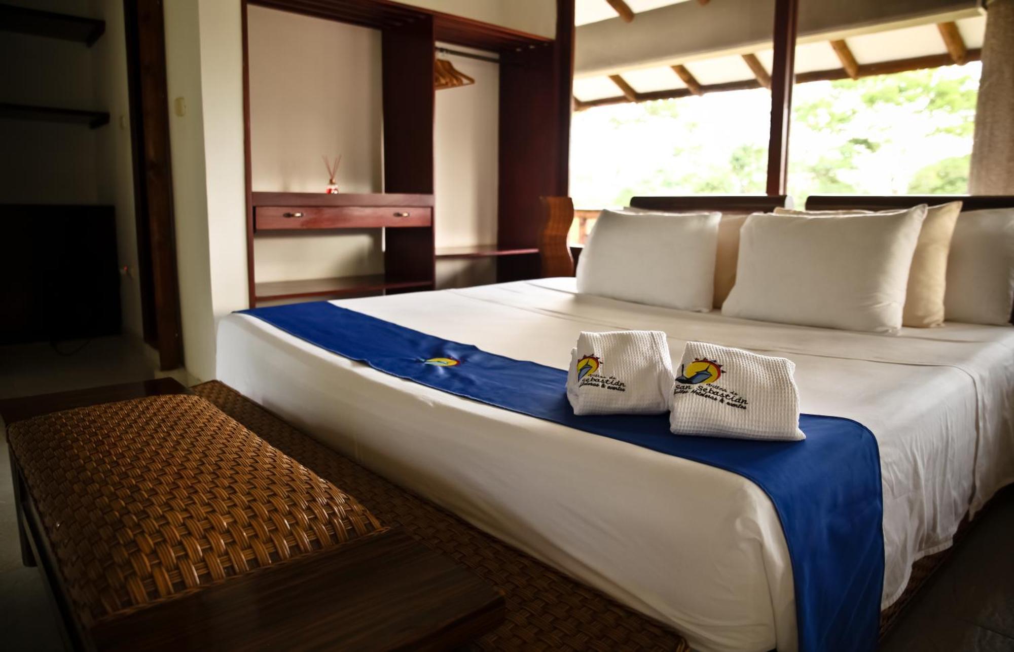 Hotel Boutique Villas De San Sebastian La Palmera Bilik gambar