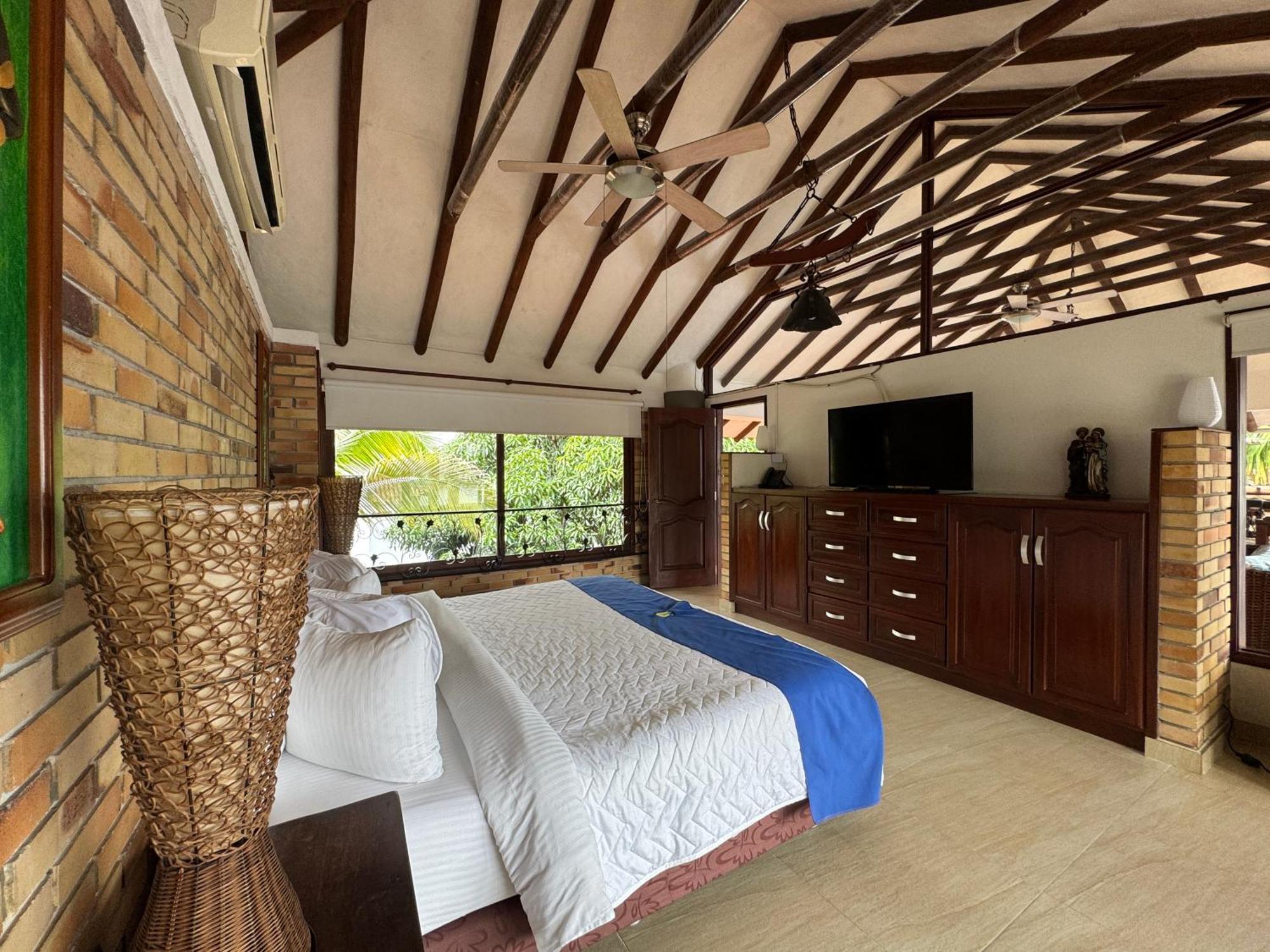 Hotel Boutique Villas De San Sebastian La Palmera Luaran gambar